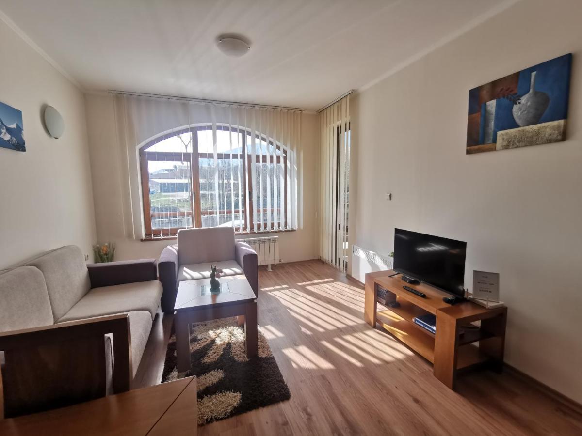 Sunny Home By The Lift In 반스코 외부 사진